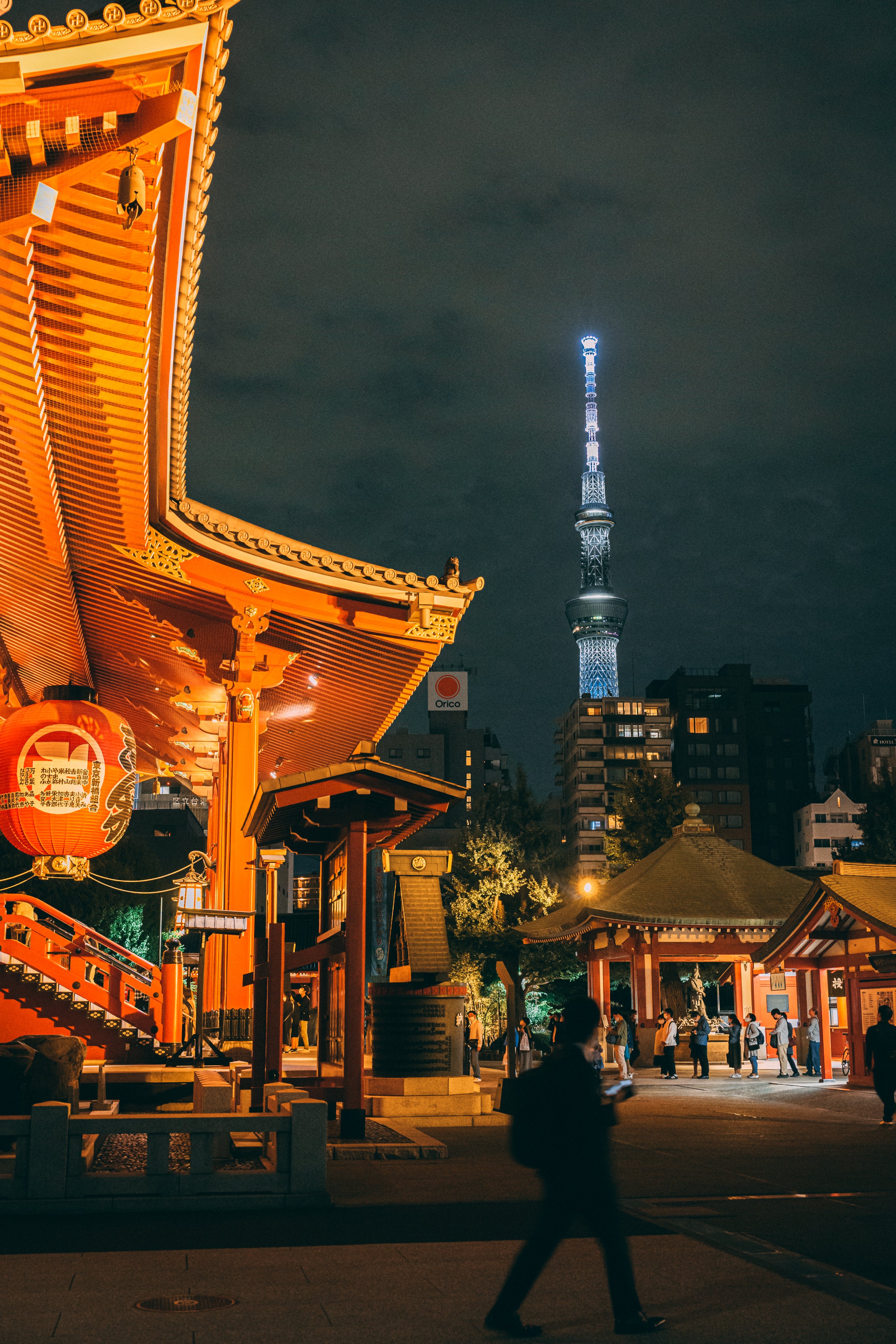 浅草寺と東京スカイツリー / Senso-ji and Tokyo Sky Tree