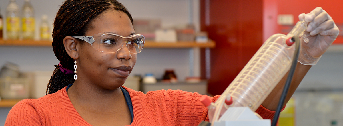 National Science Foundation (NSF) winner Jasmine Hatcher in a science lab