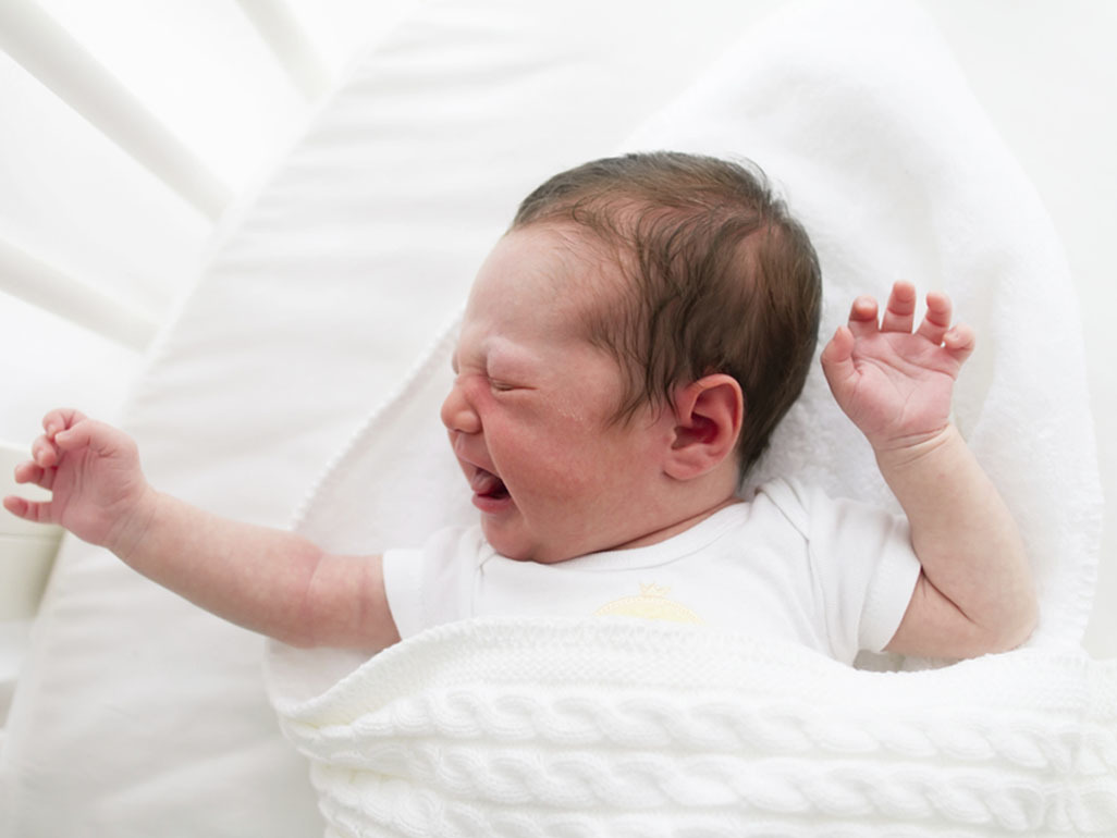 bebê chorando para dormir