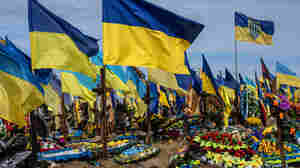 A journalist's plea to the West: 'Pay attention to Ukraine and its fate'