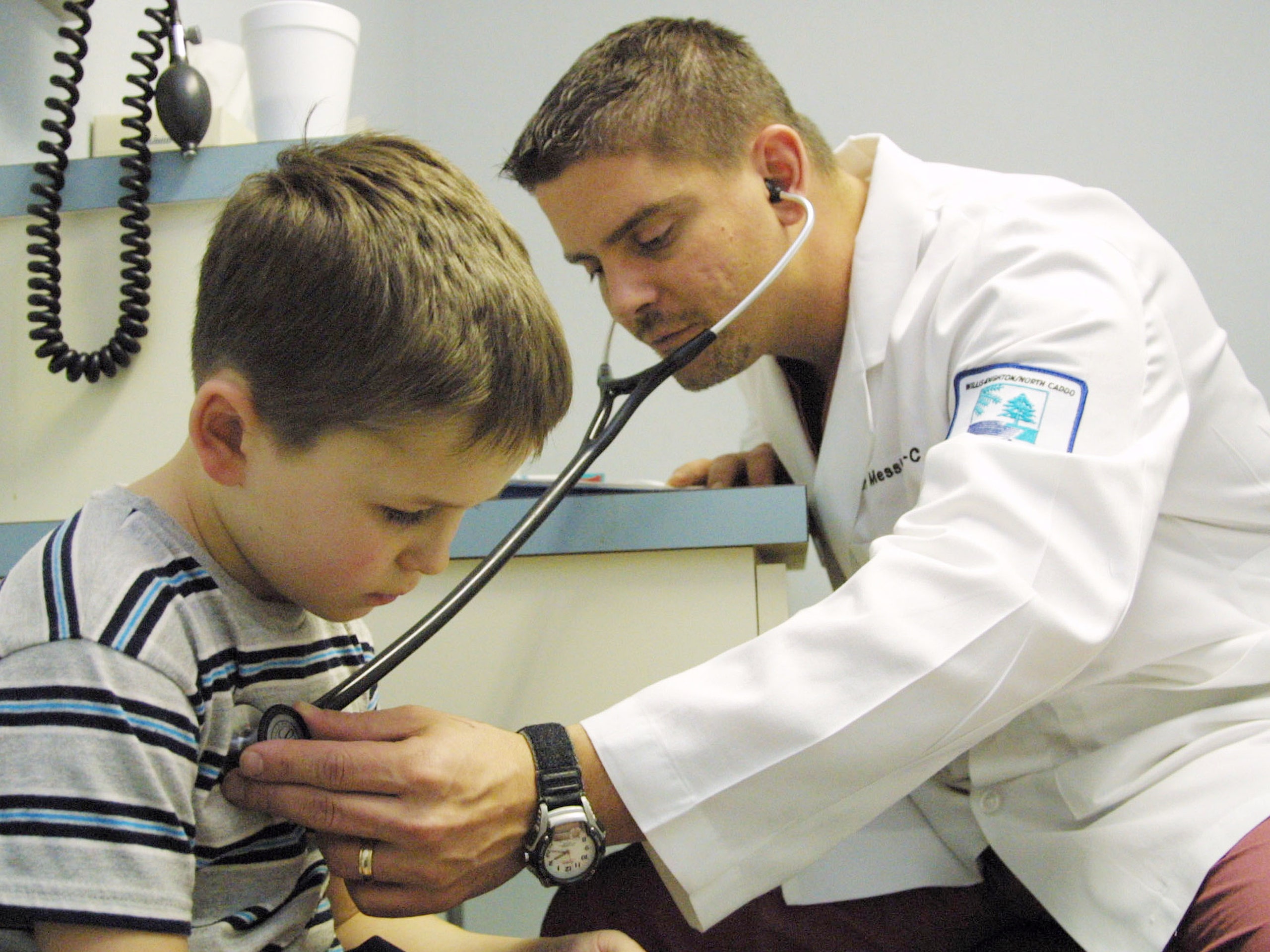 L'influenza sta colpendo soprattutto i più piccoli. La società italiana di pediatria invita a vaccinarli.