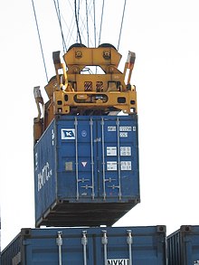 Container handling--6102【 Pictures taken in Japan 】.jpg