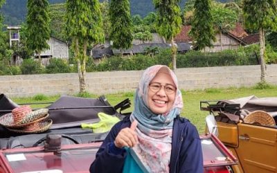 Dr. Augustin Rina Herawati, M.Si  (Dosen Fisip UNDIP), Angkat Penelitian tentang Inovasi Kemitraan UMKM