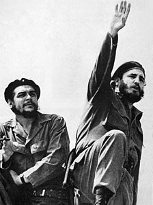 Cuban revolutionaries Che Guevara (left) and Fidel Castro (right) with a full beard.