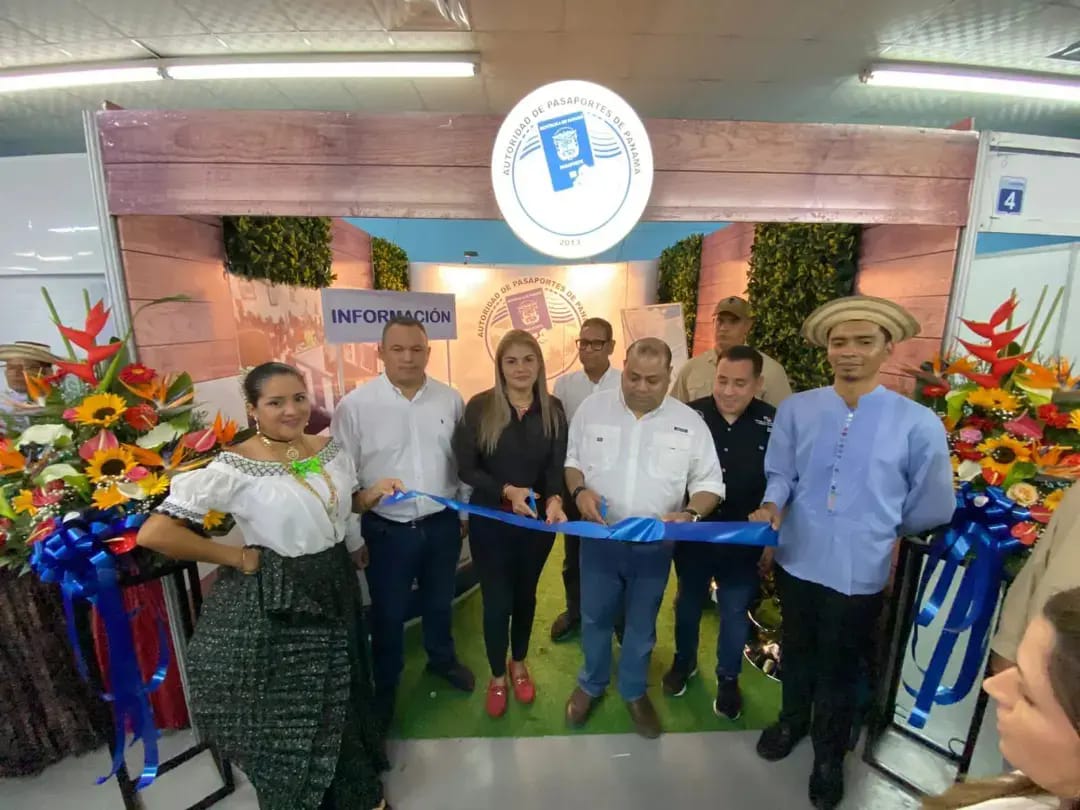 APAP INAUGURA STAND EN LA FERIA INTERNACIONAL DE DAVID