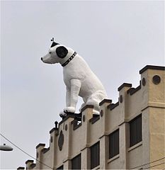 RCA Nipper atop the old RCA distribution building, Broadway, Albany, New York