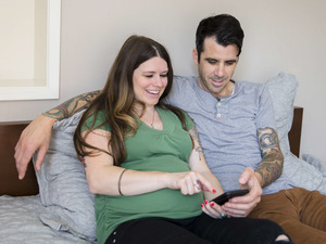 third trimester expecting mom and partner