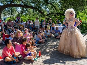 Family-friendly drag show 