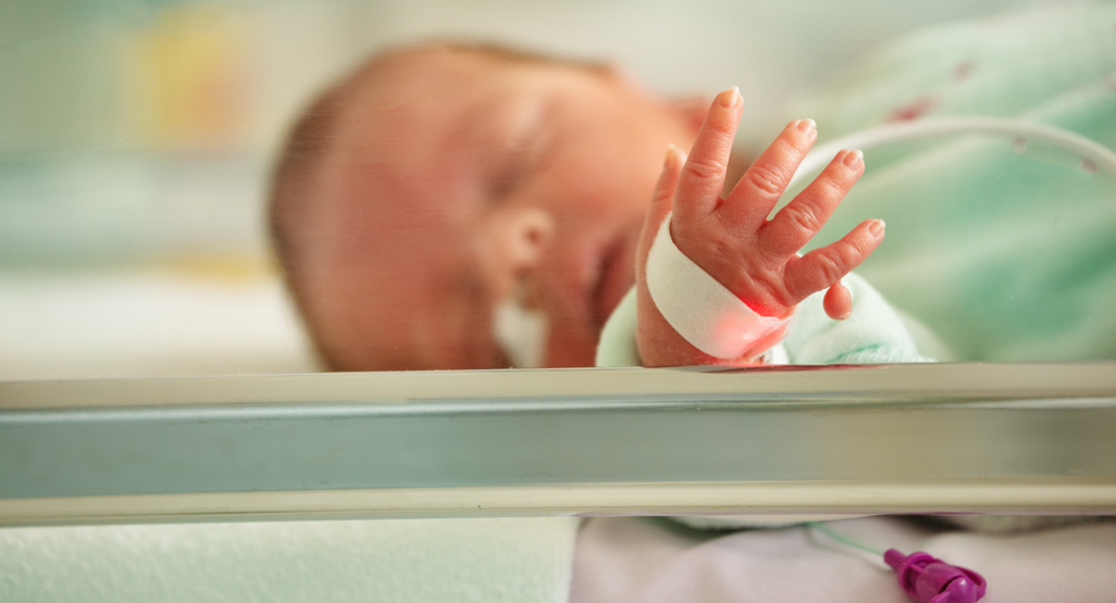 baby in nicu