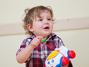 Criança pequena com tosse