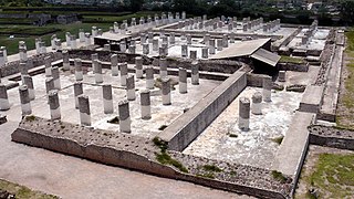 Restes du palais incendié de Tula. Post-classique récent.