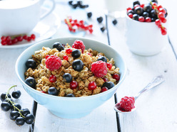 Frutas del bosque y cereal