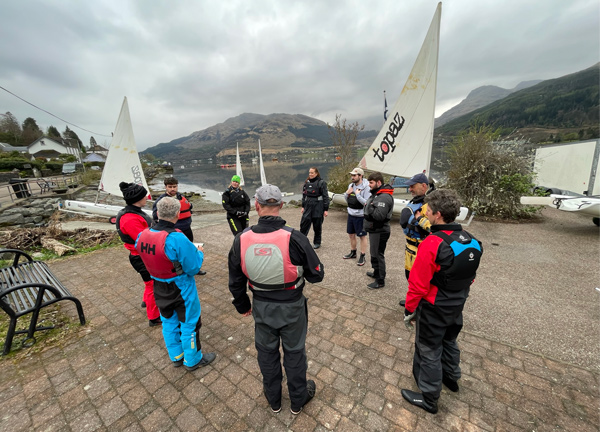 Poeple training on the shore