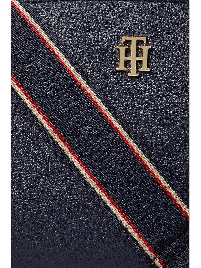 Tommy Hilfiger Kiara II Dome Crossbody