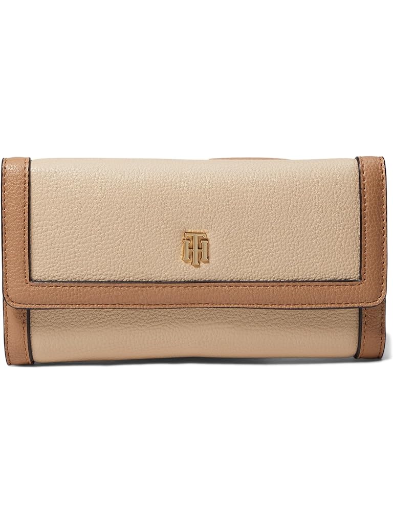 Tommy Hilfiger Tamara II Trifold Wallet